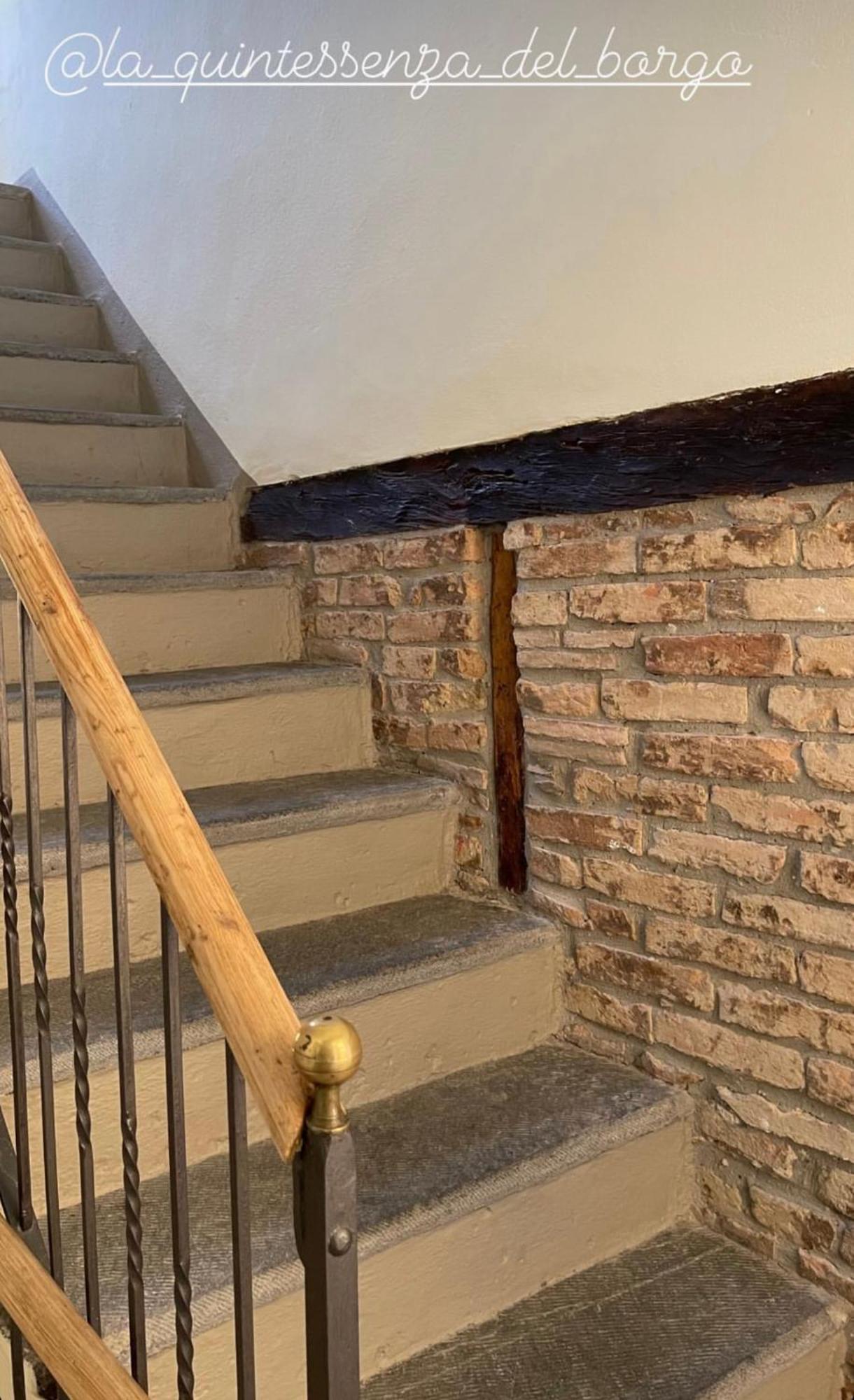 La Quintessenza Del Borgo Bed & Breakfast Varzi Exterior photo