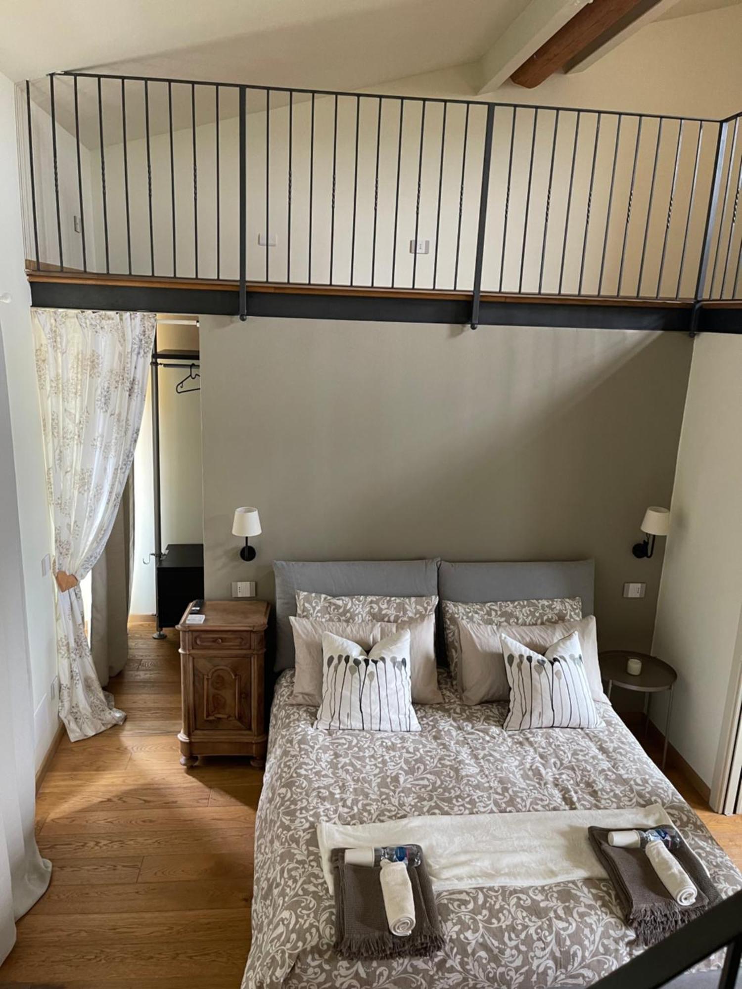 La Quintessenza Del Borgo Bed & Breakfast Varzi Exterior photo